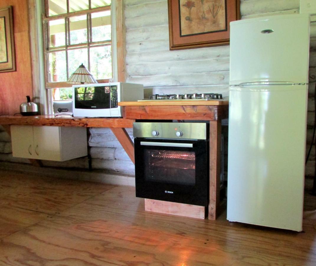 Old Pine Cabin Karkloof Karkloof Nature Reserve ภายนอก รูปภาพ