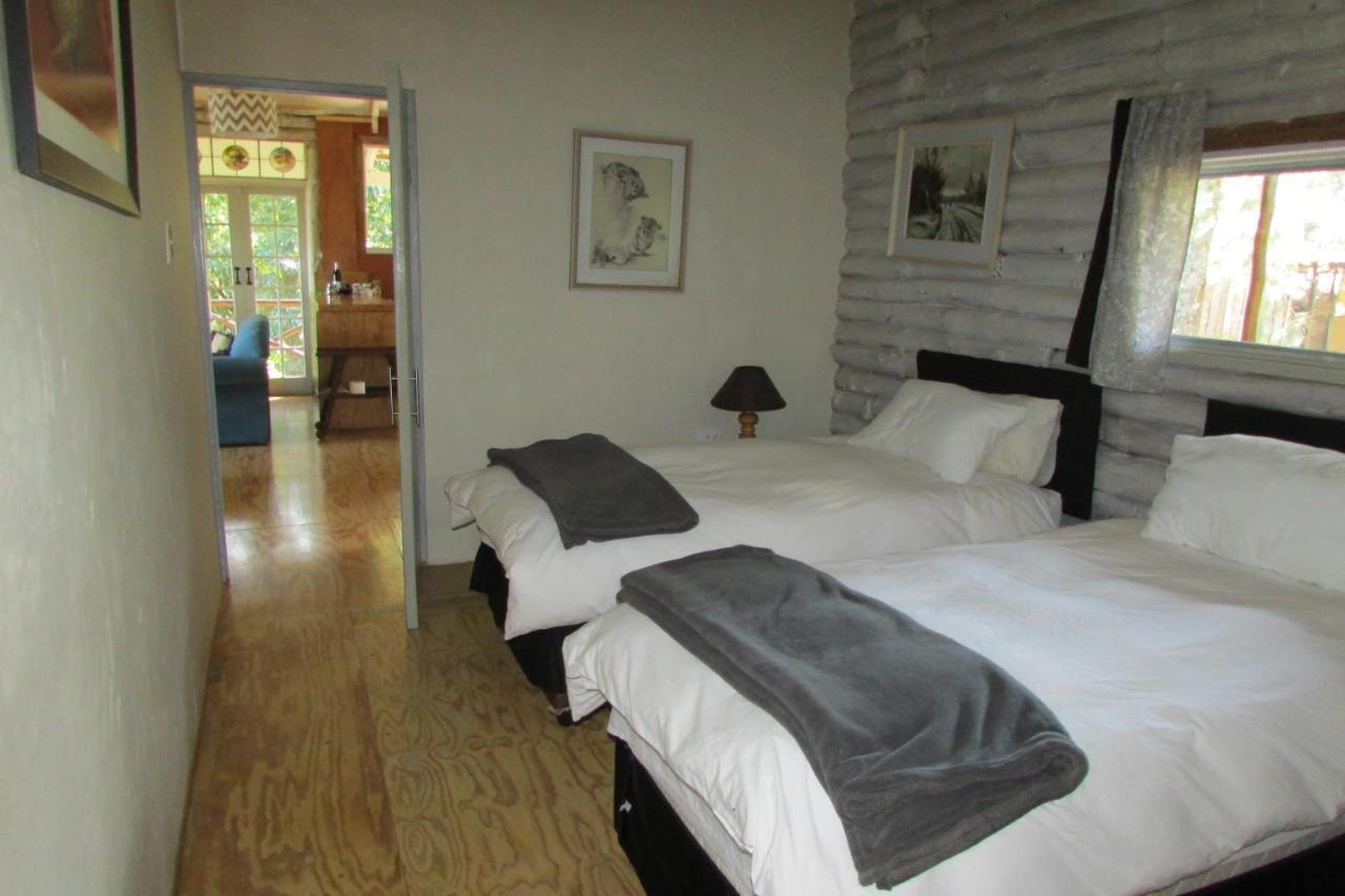 Old Pine Cabin Karkloof Karkloof Nature Reserve ภายนอก รูปภาพ